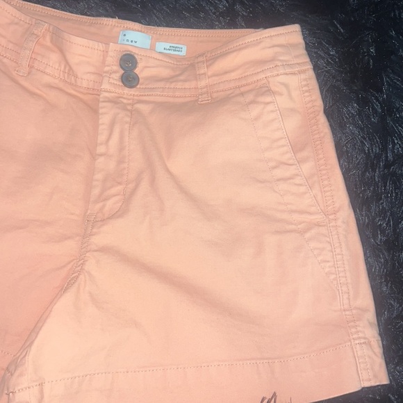 A new day shorts - Picture 2 of 5